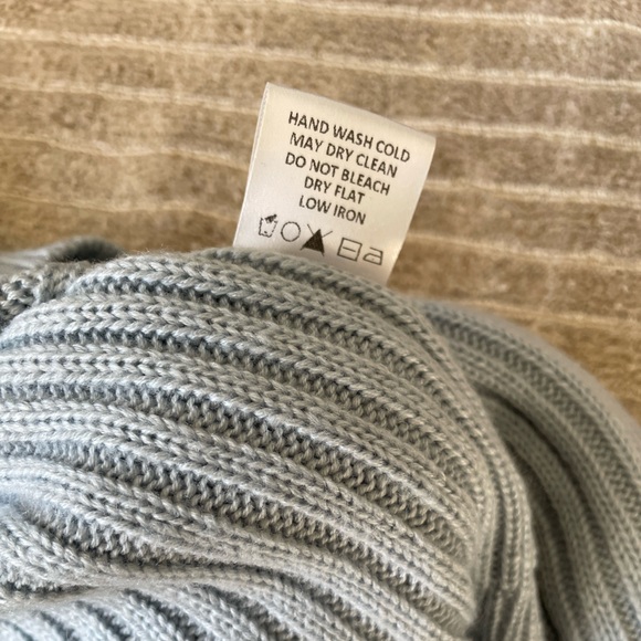 Tularosa Lovelle zip sweater - Picture 4 of 6